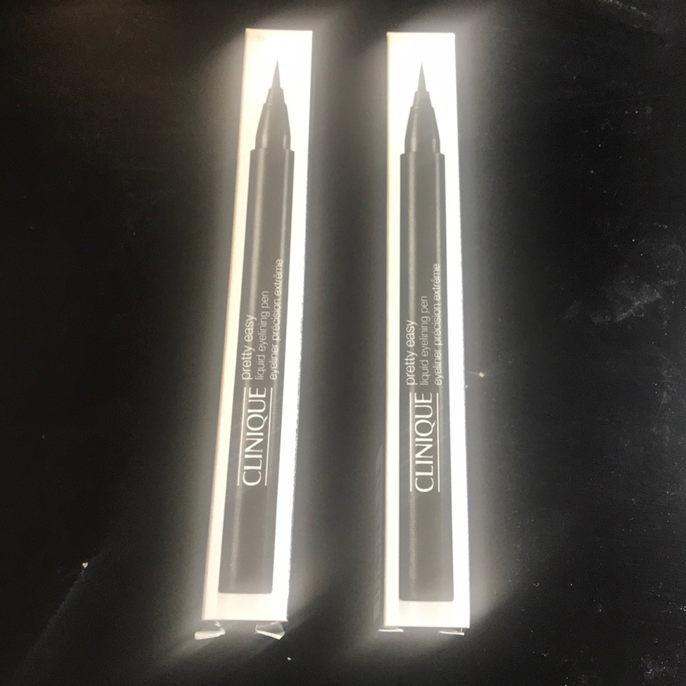 Clinique Pretty Easy Liquid Eyeliner